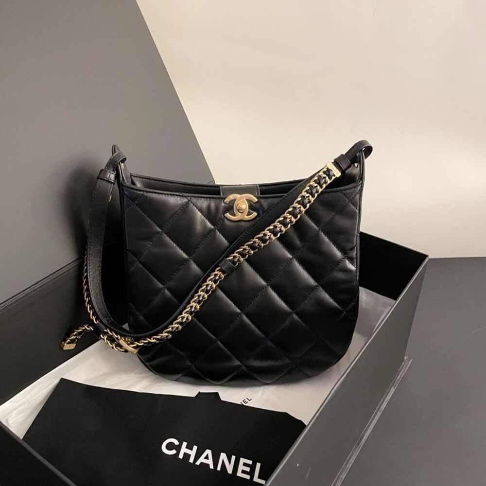 Chanel Women Pre-Loved Bag Very Good Condition